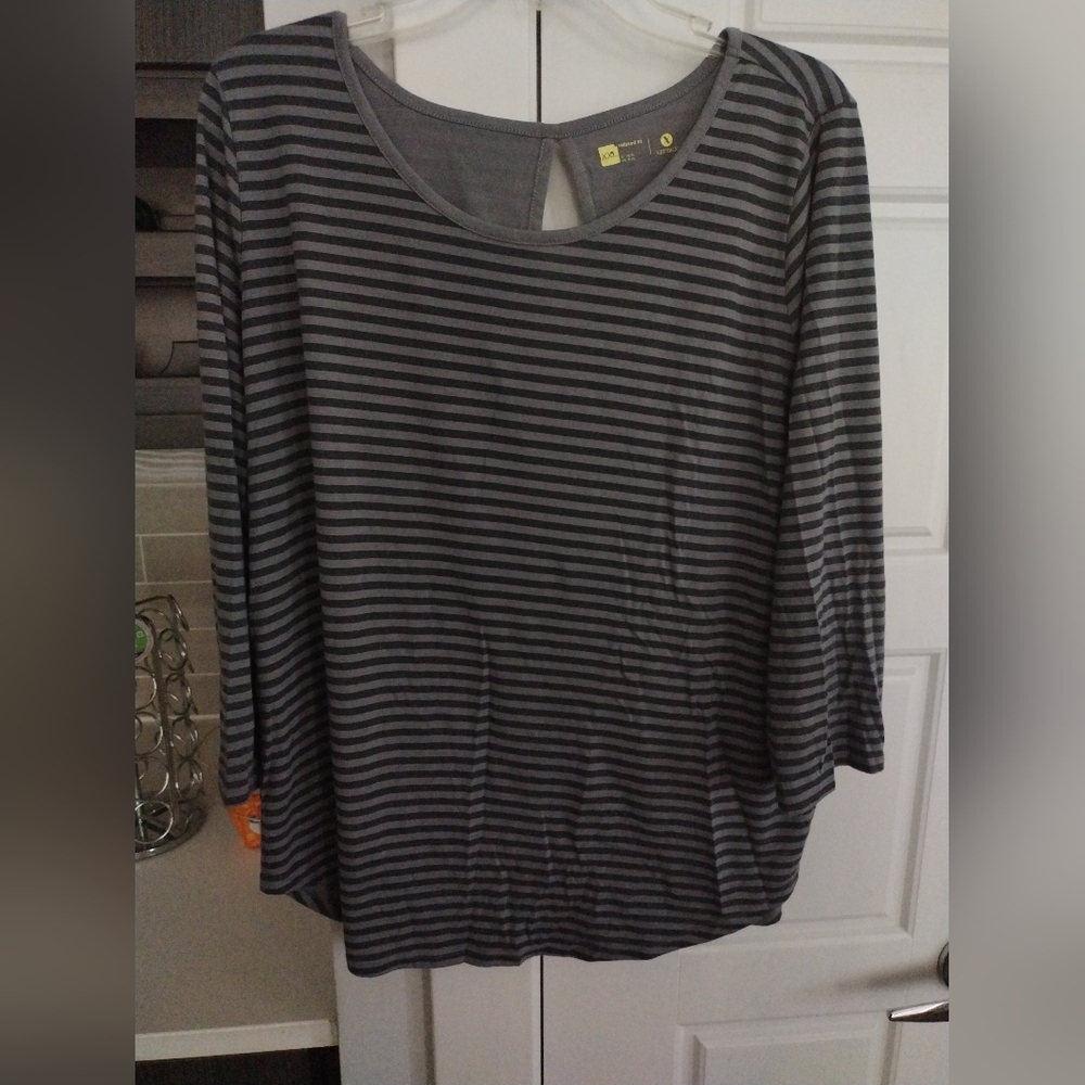 Gray Striped Long Sleeve T-shirt